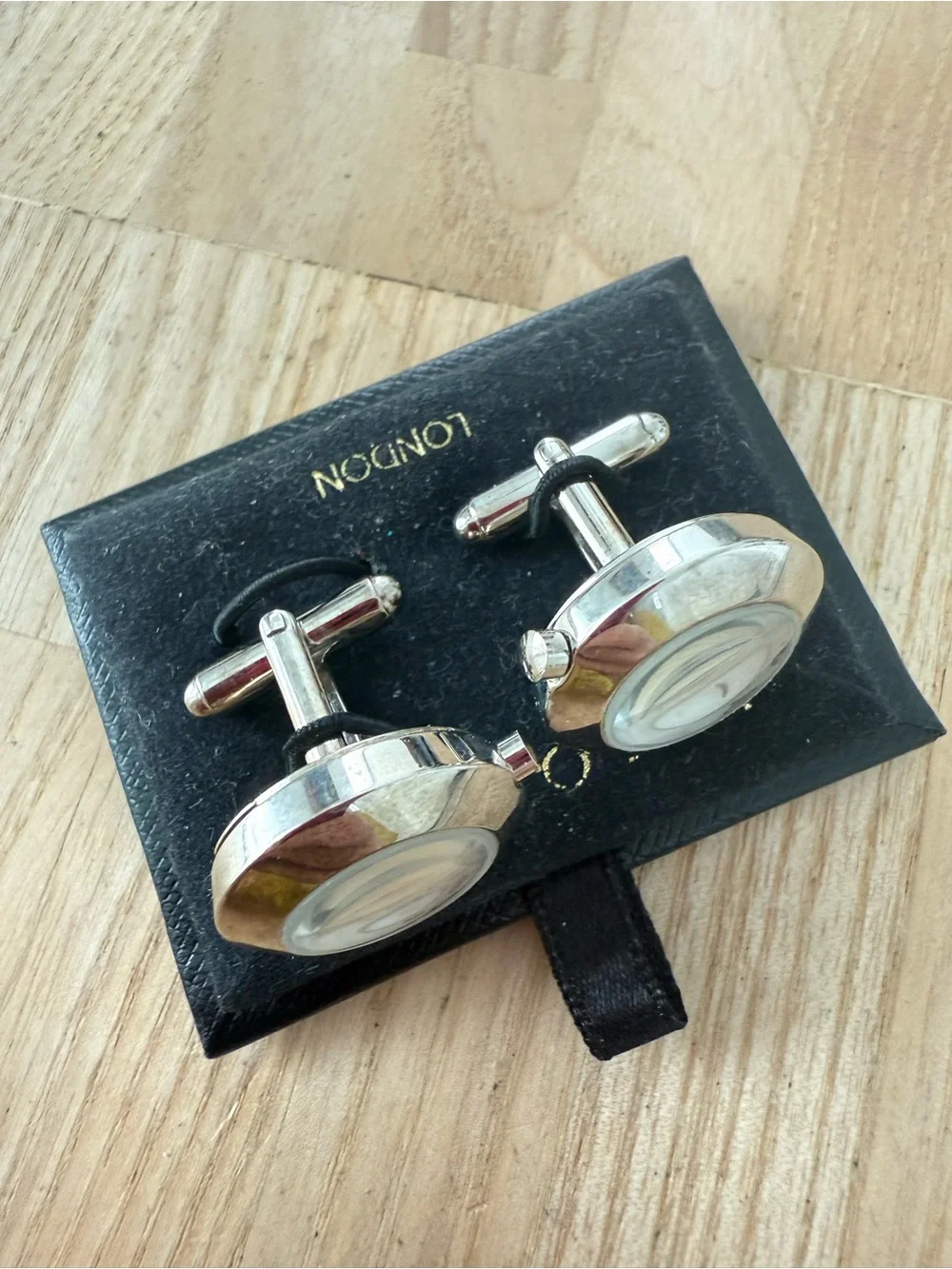 VINTAGE Tateossian silver tone watch cuff links NEW BATTERIES